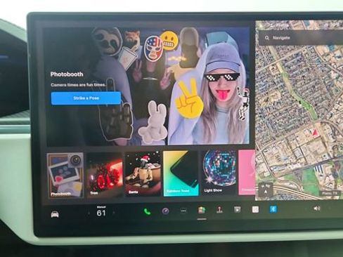 Used 2024 Tesla Model X Plaid image 52