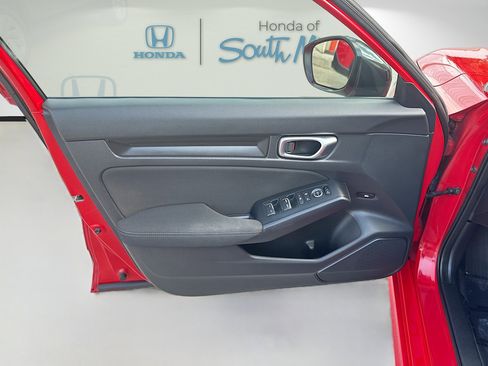 Used 2023 Honda Civic Sport image 19