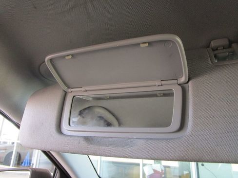 Used 2022 Chevrolet Equinox LS w/ LS Convenience Package FWD image 38