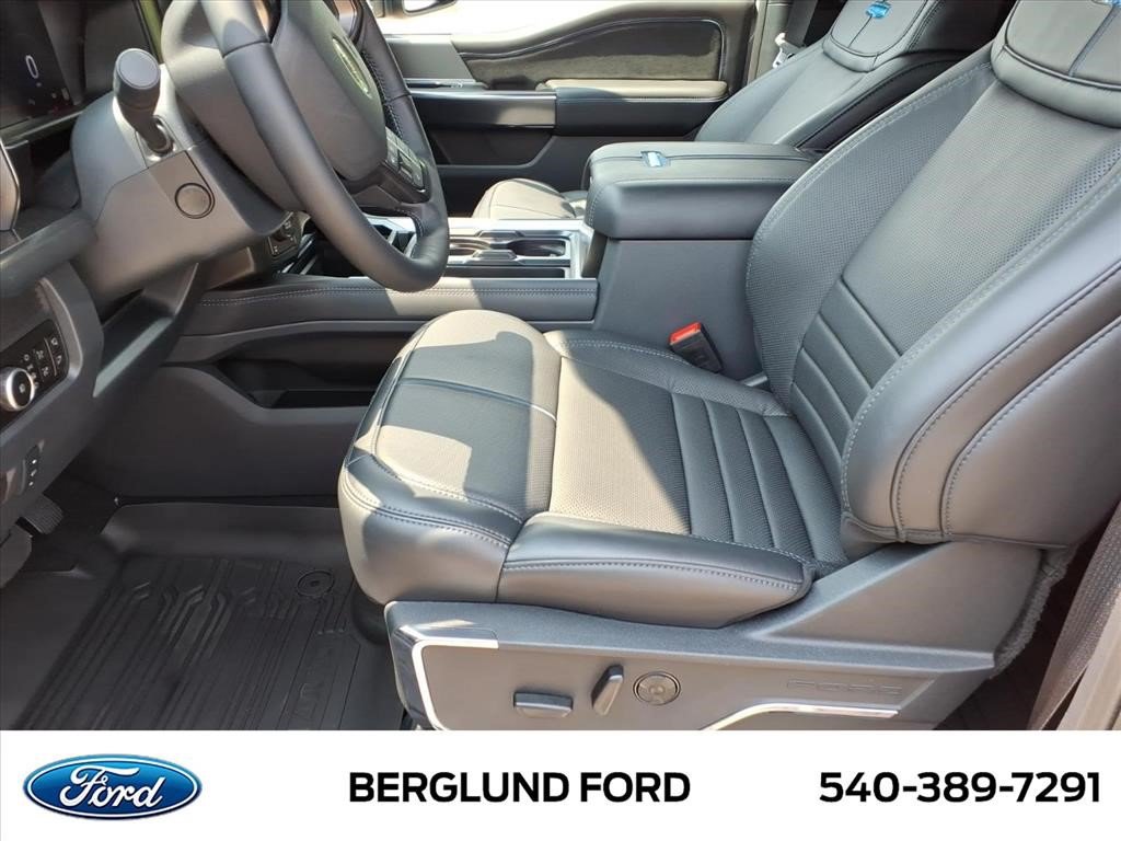 New 2026 Ford F250 Platinum AWD/4WD image 7
