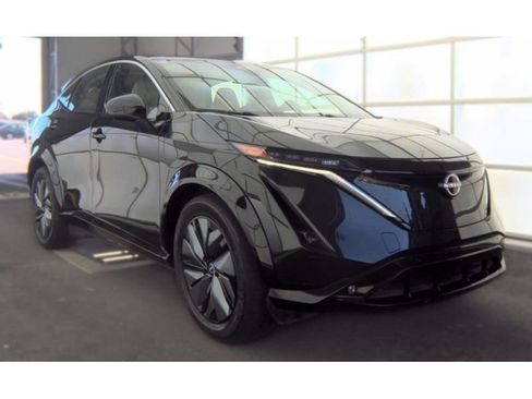 Used 2023 Nissan Ariya FWD image 2