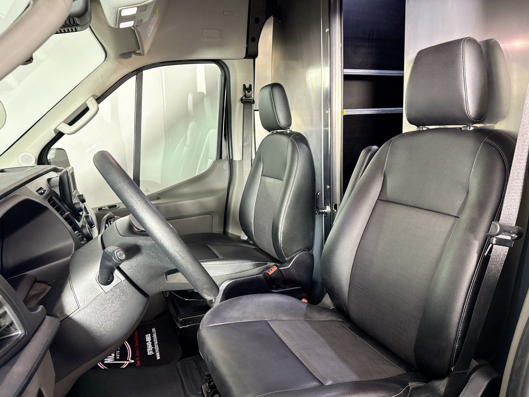 Used 2023 Ford Transit 250 148 High Roof Extended w/ Load Area Protection Package RWD image 21
