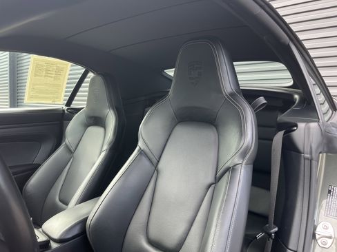 Certified 2022 Porsche 911 Carrera GTS image 21