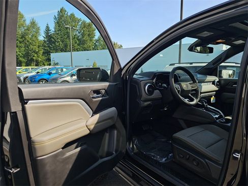 New 2026 Chevrolet Colorado ZR2 w/ ZR2 Bison Edition image 21