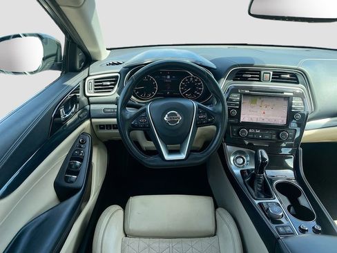 Used 2022 Nissan Maxima Platinum w/ Sport Mat Group FWD image 24