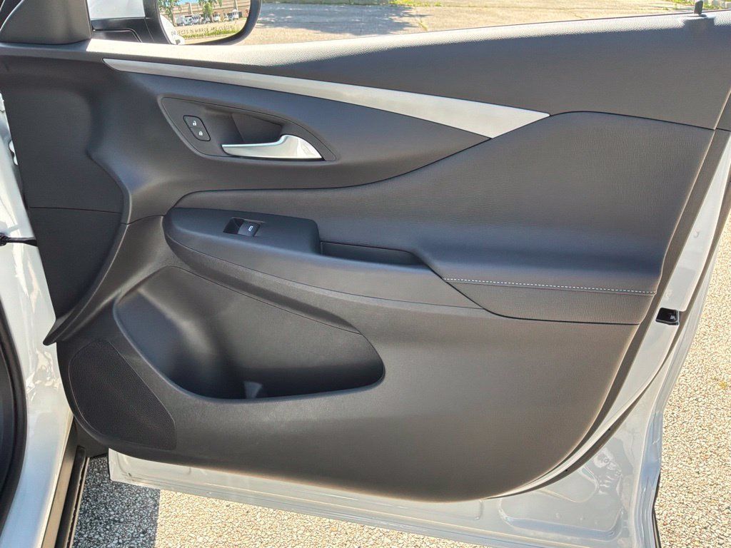 New 2026 Buick Envista Preferred w/ Convenience I Package FWD image 35