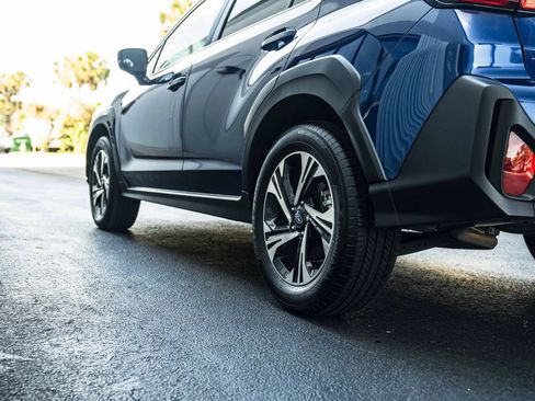 Used 2025 Subaru Crosstrek 2.5i Premium AWD/4WD image 11