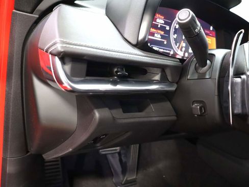 Certified 2020 Chevrolet Corvette Stingray Coupe w/ Z51 Performance Package image 18