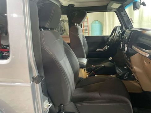 Used 2013 Jeep Wrangler Rubicon w/ PWR Convenience Group image 22