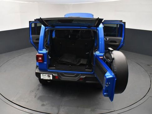 Used 2024 Jeep Wrangler Sahara w/ Technology Group image 29