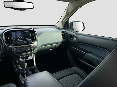 Used 2021 Chevrolet Colorado Z71 w/ Z71 Midnight Edition image 23