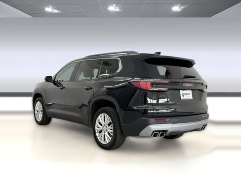Used 2024 GMC Acadia Elevation w/ Luxury Package FWD image 3