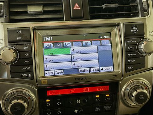 Used 2013 Toyota 4Runner Limited image 19