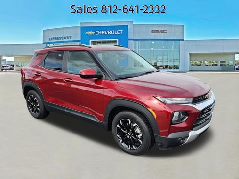 Used 2023 Chevrolet TrailBlazer LT FWD image 1