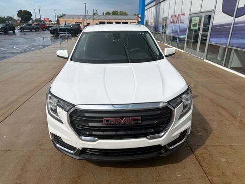 Used 2024 GMC Terrain SLE AWD/4WD image 5