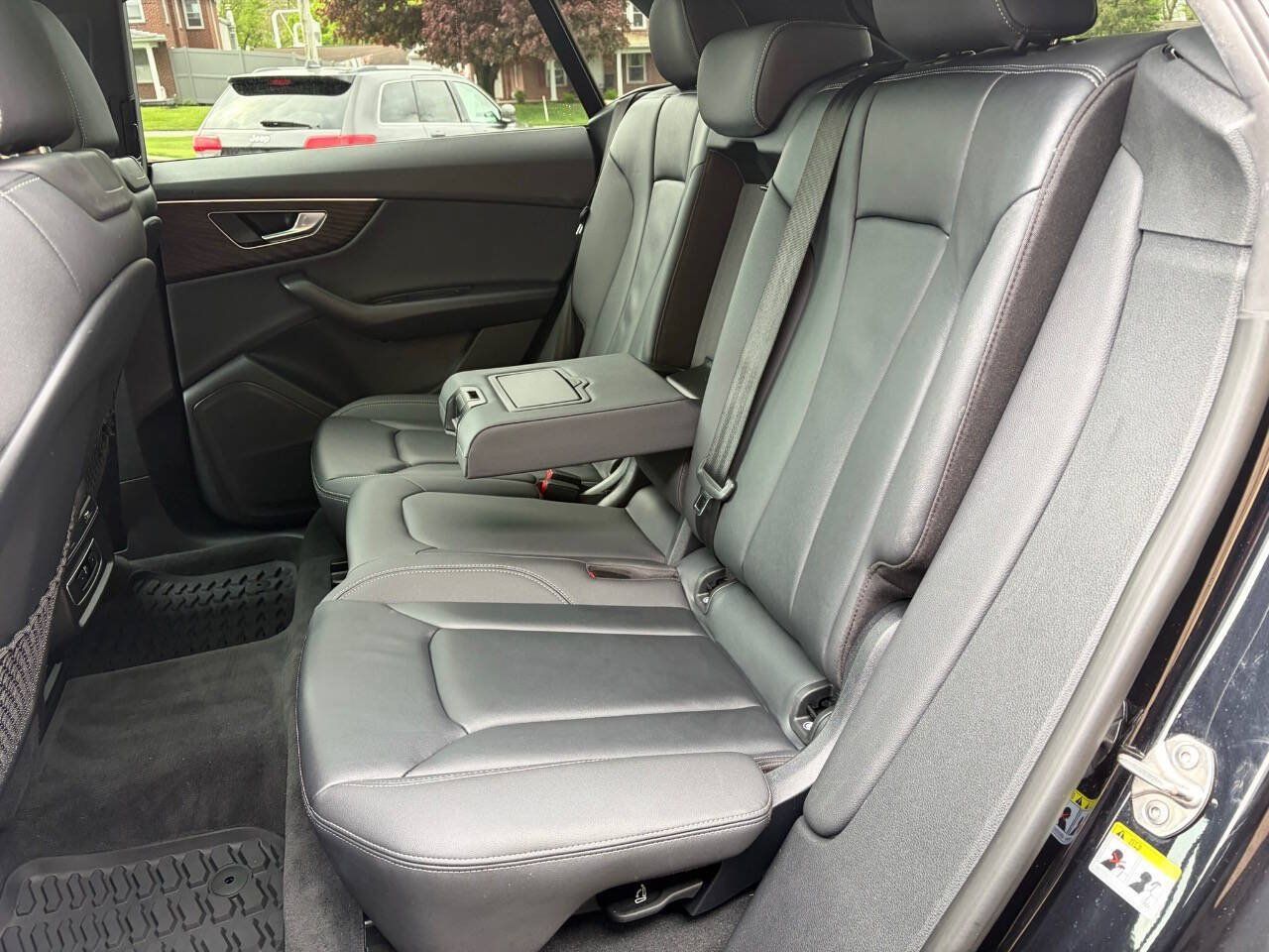 Used 2021 Audi Q8 Premium w/ Black Optic Package AWD/4WD image 11