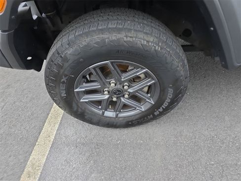 Used 2024 Jeep Wrangler Sport S image 11
