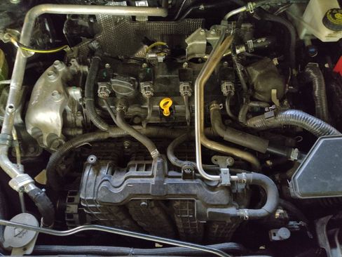 Used 2021 Nissan Rogue SV w/ Premium Package image 30