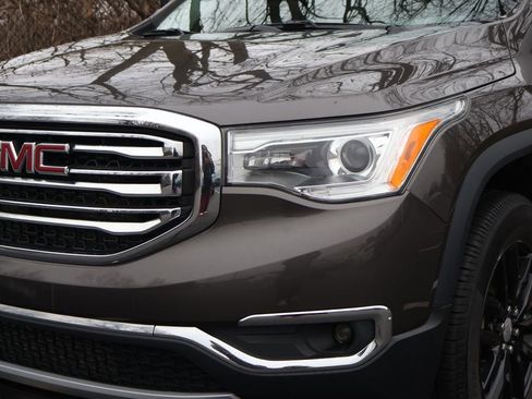 Used 2019 GMC Acadia SLE w/ Driver Alert Package I image 3