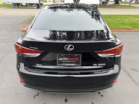 Used 2019 Lexus IS 300 F Sport image 12