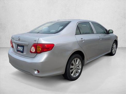 Used 2010 Toyota Corolla LE image 5