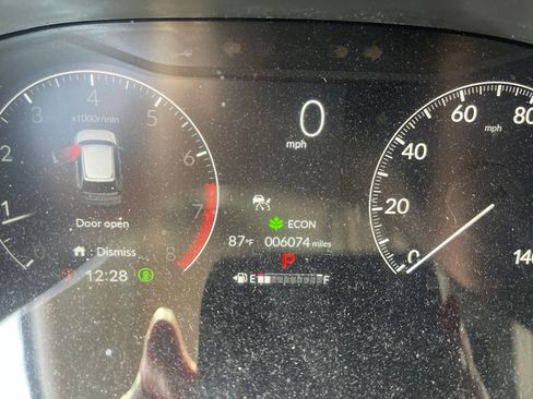 Used 2025 Honda CR-V EX image 5