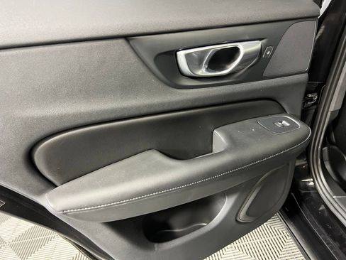 Used 2024 Volvo S60 B5 Core image 27