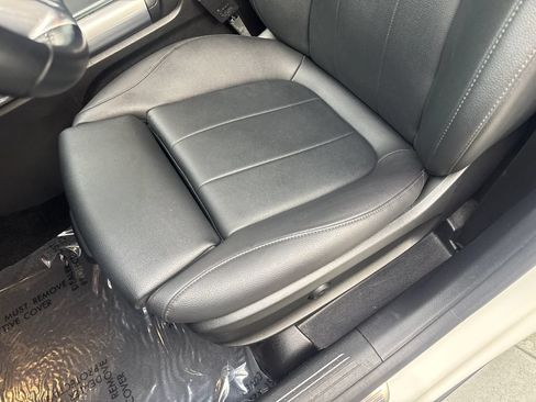 Used 2025 Mercedes-Benz GLA 250 image 27