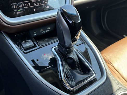 Used 2021 Subaru Outback Touring image 26