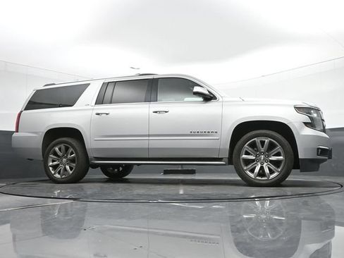 Used 2016 Chevrolet Suburban LTZ RWD image 11