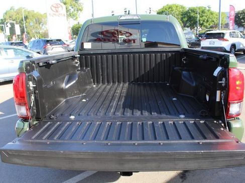 Certified 2021 Toyota Tacoma SR5 w/ Technology Package RWD image 18