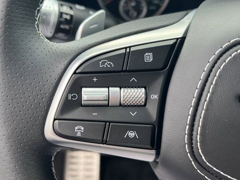 Used 2025 Genesis G70 3.3T Advanced w/ Sport Prestige Package image 26