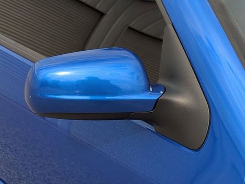 Used 2004 Volkswagen R32 image 12