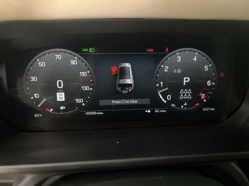 Used 2023 Land Rover Defender 130 S image 30