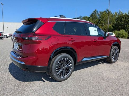 New 2025 Nissan Rogue Platinum w/ Platinum Premium Package image 4