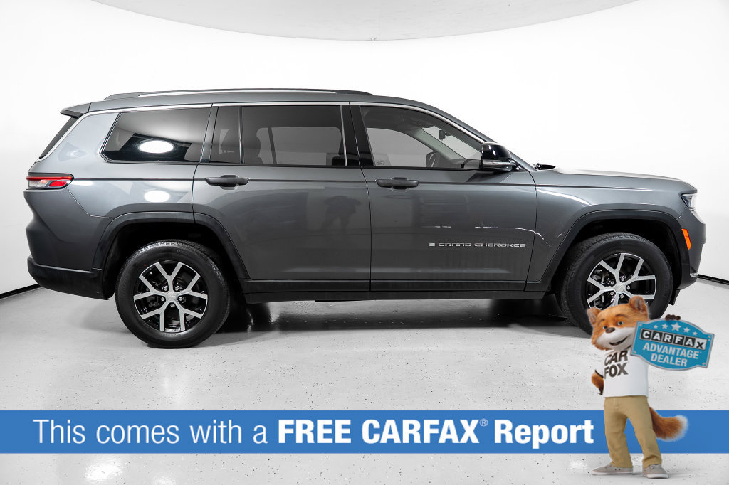Used 2023 Jeep Grand Cherokee L Limited RWD image 3