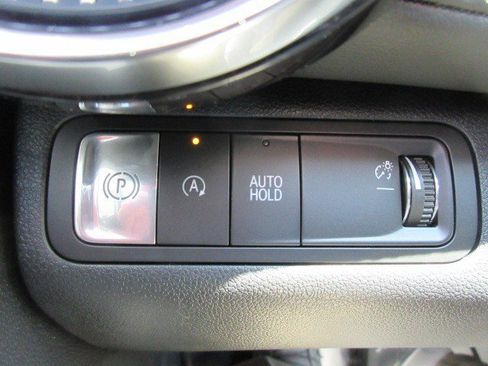New 2026 Chevrolet Equinox LT FWD image 24