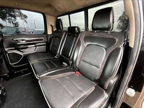 Used 2019 RAM 1500 Laramie AWD/4WD image 19