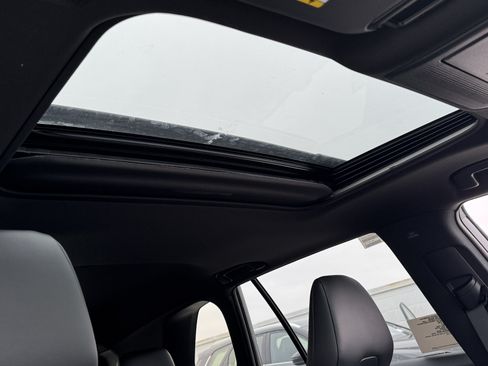 New 2026 Toyota RAV4 XSE AWD/4WD image 3