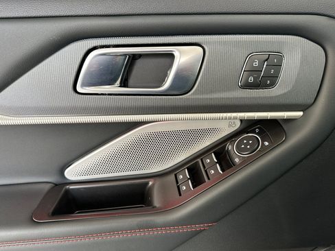 New 2026 Ford Explorer ST w/ Sun And Sound Package image 11