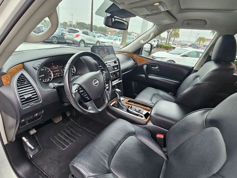 Used 2022 Nissan Armada SL w/ Captain's Chairs Package image 18