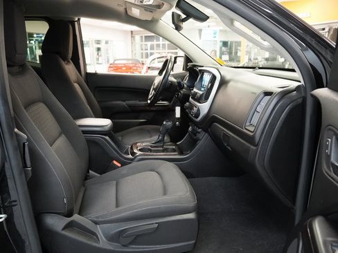 Used 2020 GMC Canyon SLE w/ Elevation Edition image 40