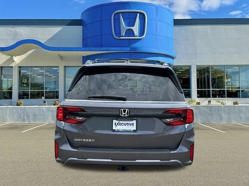 New 2026 Honda Odyssey EX-L image 5