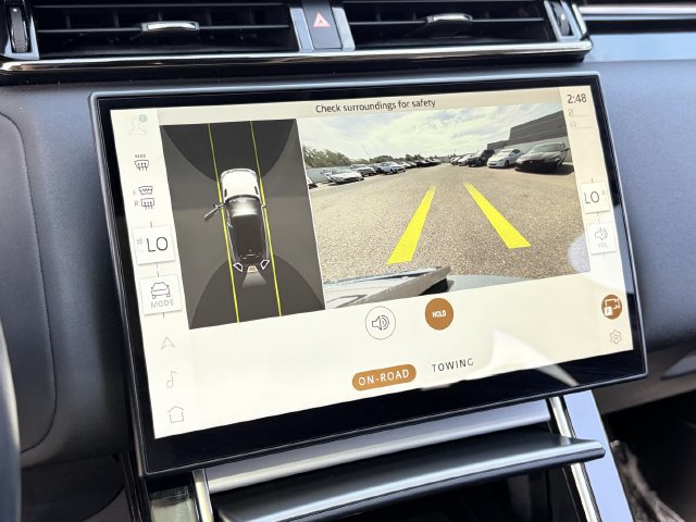 Used 2024 Land Rover Range Rover Velar S AWD/4WD image 15