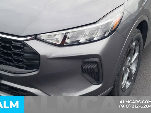 Used 2023 Ford Escape ST-Line image 13