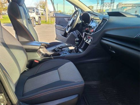 Used 2022 Subaru Crosstrek 2.0i Premium image 18