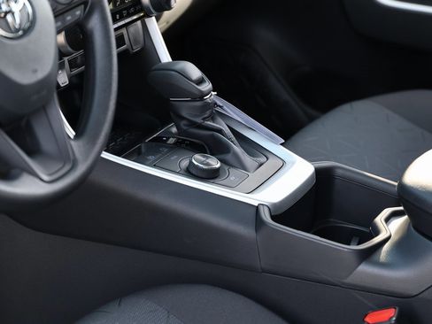 Certified 2025 Toyota RAV4 XLE image 16