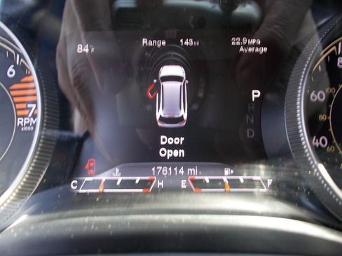 Used 2016 Jeep Cherokee Trailhawk image 34