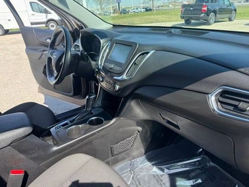 Used 2018 Chevrolet Equinox LT image 33