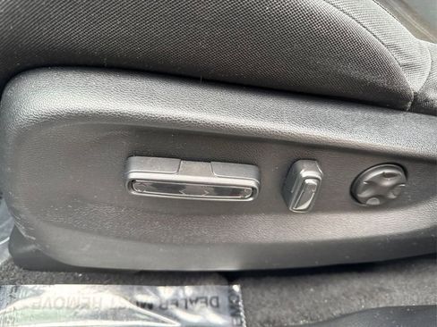 Used 2019 Honda CR-V EX image 38